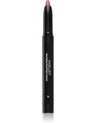 Inglot AMC матиран молив за устни с острилка цвят 16 1.8 гр.