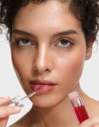 Inglot Juicy Lips Smoothing Lip Oil хидратиращо олио за устни цвят Wild Strawberry 4 мл.