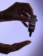 Institut Esthederm Intensive Vitamine C Serum озаряващ серум с витамин С 10 мл.