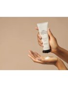 John Masters Organics Rose & Apricot Hair Milk мляко без отмиване за сухи краища на косата 118 мл.