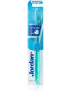 Jordan Target Teeth & Gums Medium четка за зъби 1 бр.