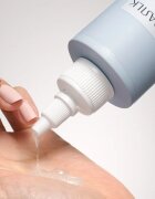 KERASILK Specialists Exfoliating Scalp & Hair Treatment грижа за използване преди нанасянето на шампоан с ексфолиращо действие 200 мл.