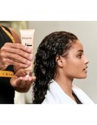 Kérastase Curl Manifesto Crème De Jour Fondamentale грижа без отмиване за чуплива и къдрава коса 150 мл.
