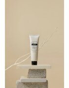 Klairs Gentle Black Facial Cleanser лек почистващ гел за чувствителна кожа на лицето 140 мл.