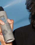 KMS Hair Stay Anti-Humidity Seal спрей за коса за естествена фиксация и блясък на косата 150 мл.