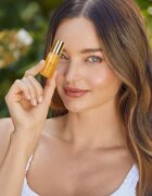 Kora Organics Noni Radiant Eye Oil грижа за околоочния контур 10 мл.