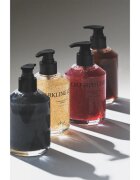 KUNDAL Objet Exfoliating & Waterfull Hand Wash ексфолиращ течен сапун за ръце с аромат Crushed Cherry 380 мл.