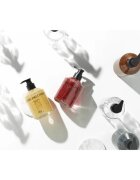 KUNDAL Objet Exfoliating & Waterfull Hand Wash ексфолиращ течен сапун за ръце с аромат Crushed Cherry 380 мл.