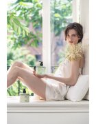KUNDAL Objet Moist Gleam Body Wash парфюмиран душ гел за интензивна хидратация с аромат Glowing Orchard 450 мл.