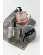 KUNDAL Objet Moist Gleam Body Wash парфюмиран душ гел за интензивна хидратация с аромат Santal Rose 450 мл.