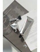 KUNDAL Objet Silky & Buttery Hand Cream подхранващ крем за ръце за подхранване и хидратация с аромат Earthy Myrrh 50 мл.