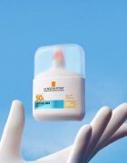 La Roche-Posay Anthelios UV Air Serum Sunscreen защитен серум за всички типове кожа на лицето SPF 50+ Light Natural 50 мл.
