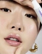 Labello Glowy Lips хидратиращ балсам за устни с хиалуронова киселина 10 мл.