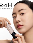 Lancôme Teint Idole Ultra Wear Shape Stick Foundation многофункционален фон дьо тен в стик цвят 110 Ivoire (C) 9 гр.
