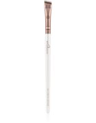 Luvia Cosmetics Elegance Brow Definer скосена четка за вежди 425 1 бр.