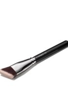 MAC Cosmetics 171S Smooth-Edge All Over Face Brush контурираща четка 1 бр.