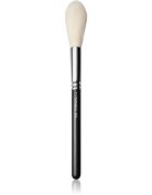 MAC Cosmetics Brush 137S Long Blending четка за смесване 1 бр.