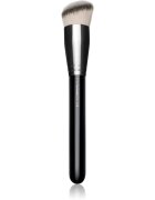 MAC Cosmetics Brush 170 Synthetic Rounded Slant Brush скосена кабуки четка 1 бр.