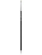 MAC Cosmetics Brush 210 Precise Eye Liner Brush четка за очна линия 210S 1 бр.