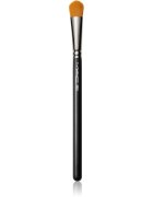 MAC Cosmetics Brush 252S Large Shader четка за сенки за очи - голяма 1 бр.