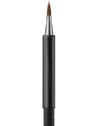 MAC Cosmetics Brush 318 Retractable Lip прибираща се четка за устни 1 бр.