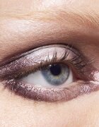 MAC Cosmetics Dazzleshadow Eyeshadow Stick кремави сенки са очи в стик цвят Taupe It Off 1.6 гр.