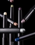 MAC Cosmetics Dazzleshadow Eyeshadow Stick кремави сенки са очи в стик цвят Taupe It Off 1.6 гр.