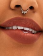 MAC Cosmetics Locked Kiss 24h Lipstick дълготрайно червило с матиращ ефект цвят Meticulous 18 гр.