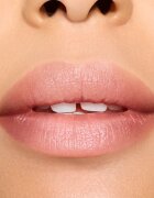 MAC Cosmetics Lustreglass Sheer-Shine Lipstick бляскаво червило цвят Sunny Vanilla 3.5 гр.