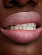 MAC Cosmetics Lustreglass Sheer-Shine Lipstick бляскаво червило цвят Syrup 3.5 гр.