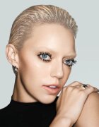 MAC Cosmetics MACStack Mascara Superstack Mega Brush Mini спирала за обем и удължаване на мигли мини цвят Black 8 мл.