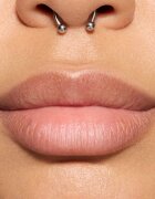 MAC Cosmetics Metamorphosis Spring Collection Lipglass Blow масло от нар с увеличаващ ефект цвят Snapdragon 5 мл.