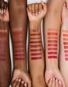 MAC Cosmetics Powder Kiss Hazy Matte матиращо червило цвят Devoted To Chili 3.5 гр.