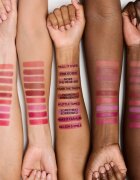 MAC Cosmetics Powder Kiss Lip + Cheek Mousse мултифункционален грим за устни и скули цвят M·A·CSmash 5 мл.