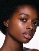 MAC Cosmetics Skinfinish Lightstruck течен хайлайтър цвят Cherry Chrome 15 мл.