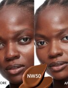 MAC Cosmetics Studio Radiance 24HR Luminous Lift Concealer Mini течен коректор цвят NW50 1.8 мл.