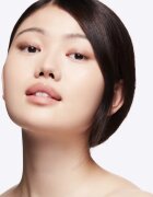 MAC Cosmetics Studio Radiance Moisturizing + Illuminating Silky Primer озаряваща основа под фон дьо тен 30 мл.