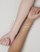 MAC Cosmetics Studio Radiance Serum-Powered Foundation хидратиращ фон дьо тен цвят NC42 30 мл.