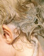 Mádara MÁDARA Kind Mild Shampoo нежен шампоан 250 мл.