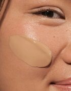Mádara MÁDARA Skinonym Semi-Matte Peptide дълготраен фон дьо тен с пептиди цвят Golden Sand 50 30 мл.