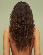 Maria Nila Colour Refresh нежна подхранваща маска без перманентни цветови пигменти цвят Caramel Brown 7.35 100 мл.