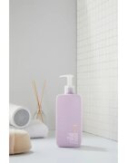 MASIL 7 Ceramide White Musk парфюмиран душ гел 300 мл.
