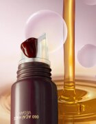 Max Factor Miracle Pure Lip Enhancer хидратиращ блясък за устни цвят 060 Acai Haze 12 мл.
