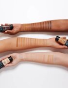 MAYBELLINE NEW YORK Fit Me! Matte+Poreless матиращ фон дьо тен за нормална към мазна кожа цвят 105 Natural Ivory 30 мл.