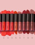 Mia Cosmetics Glam Melted течно червило с матиращ завършек цвят 13 Passione 5 гр.