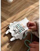 Milin Wooden Lacing Toy Mrs. Teddy играчка за подреждане 22 cm x 16 cm x 07 cm 1 бр.