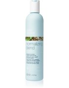 milk_shake® Scalp Care Normalizing Blend шампоан за нормална към омазняваща се коса без сулфати 300 мл.