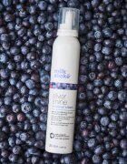 milk_shake® Silver Shine крем-пяна за руса коса неутрализиращ жълтеникавите оттенъци 200 мл.