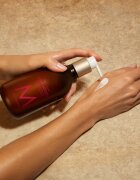 Moroccanoil Body Dahlia Rouge подхранващ лосион за тяло с арганово масло алое вера и витамин Е. 360 мл.