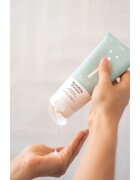 Naif Personal Care Shampoo нежен почистващ шампоан за всички видове коса 200 мл.